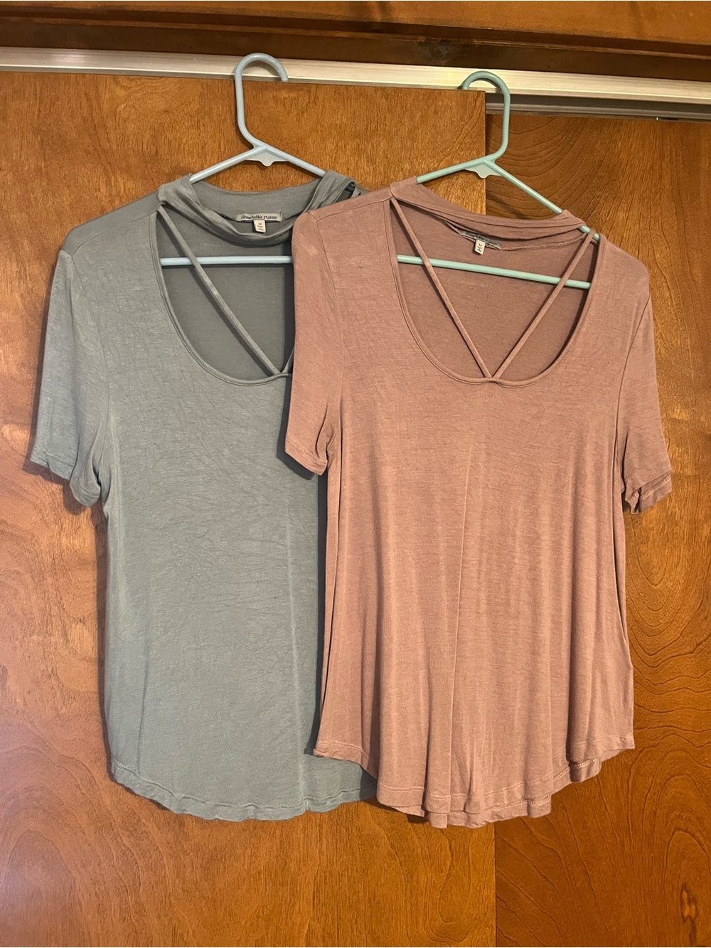 Charlotte Russe Crisscross Scoop Neck Tee in Dusty Pink and Slate